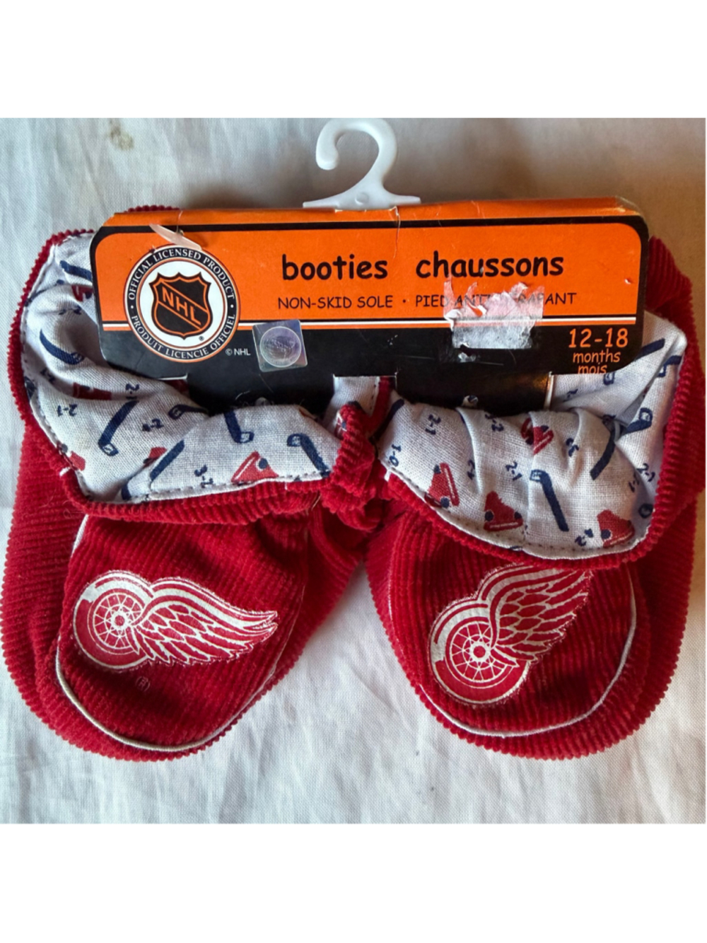 NOS Vintage Detroit Red Wings NHL Hockey Team Logo Baby Booties Size 12-18M